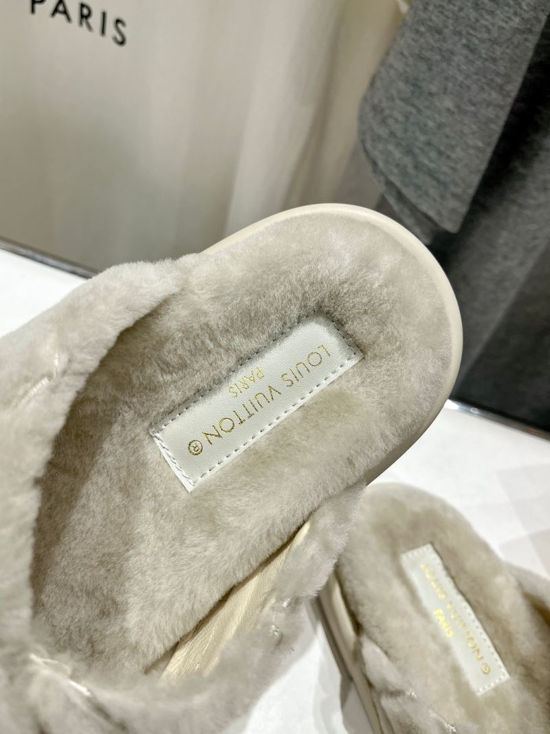 Louis Vuitton Slippers